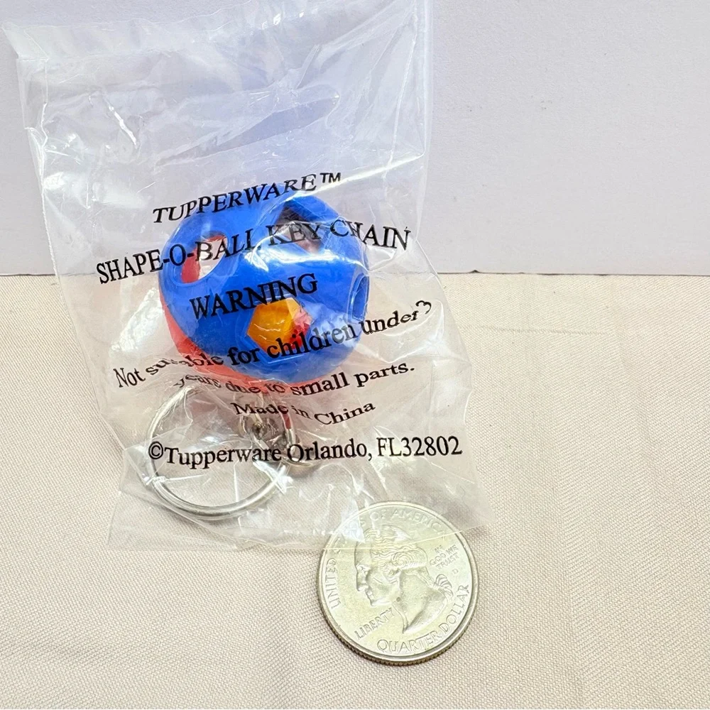 Tupperware Famous Shape o Ball Red and Blue Toy KEYCHAIN